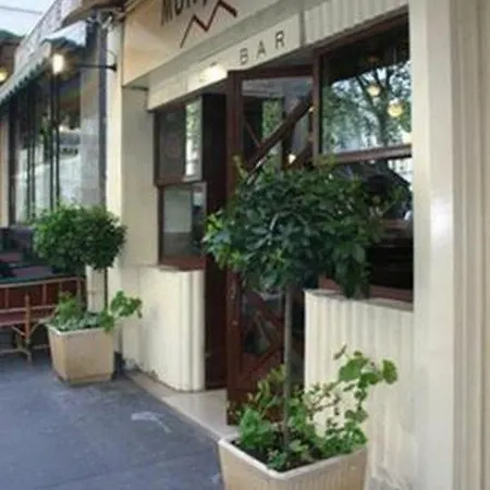 Le Montana 3* Parigi